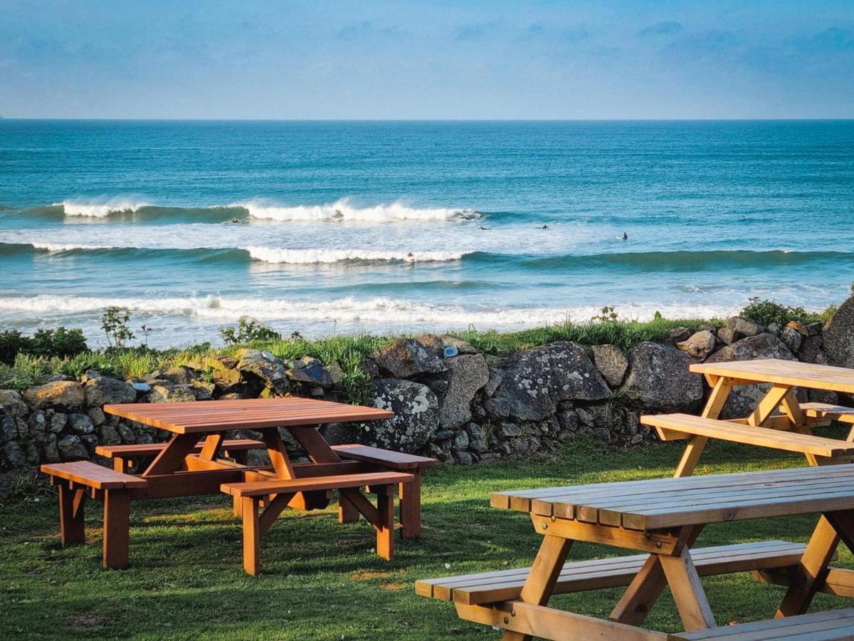 Pottsville Cabin - Short Walk To Praa Sands Beach Экстерьер фото